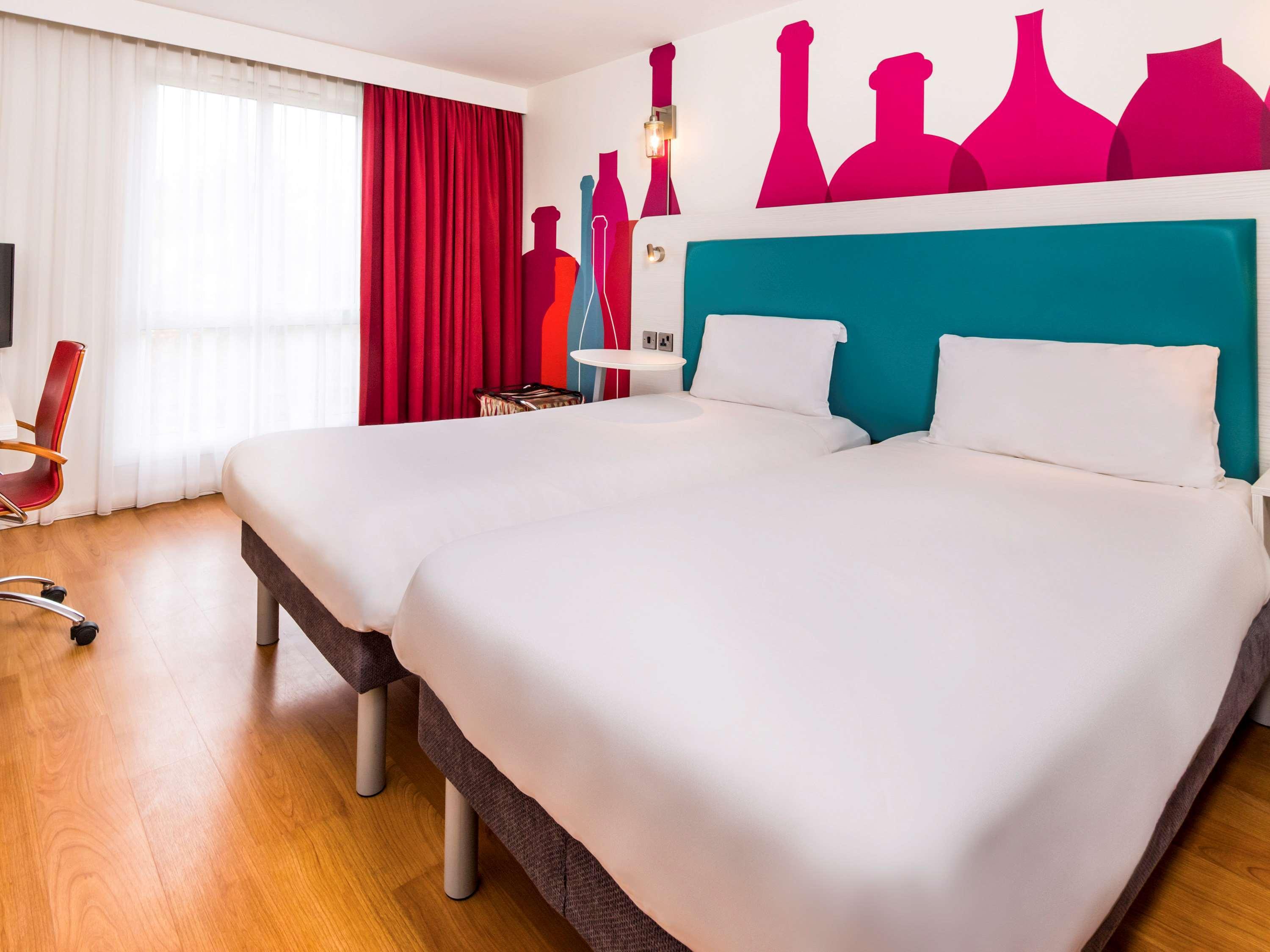 Отель Ibis Styles Барнсли Экстерьер фото