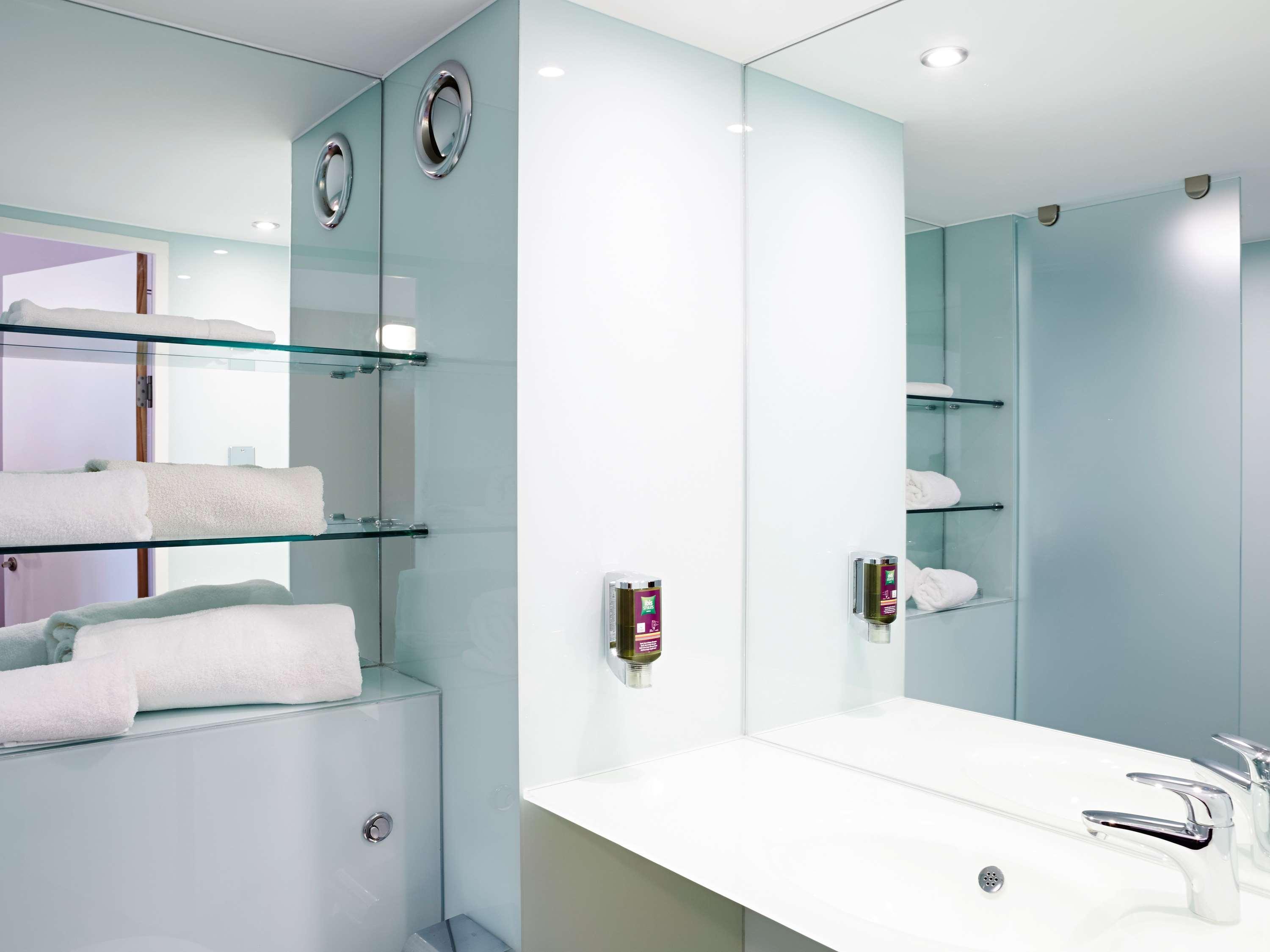 Отель Ibis Styles Барнсли Экстерьер фото